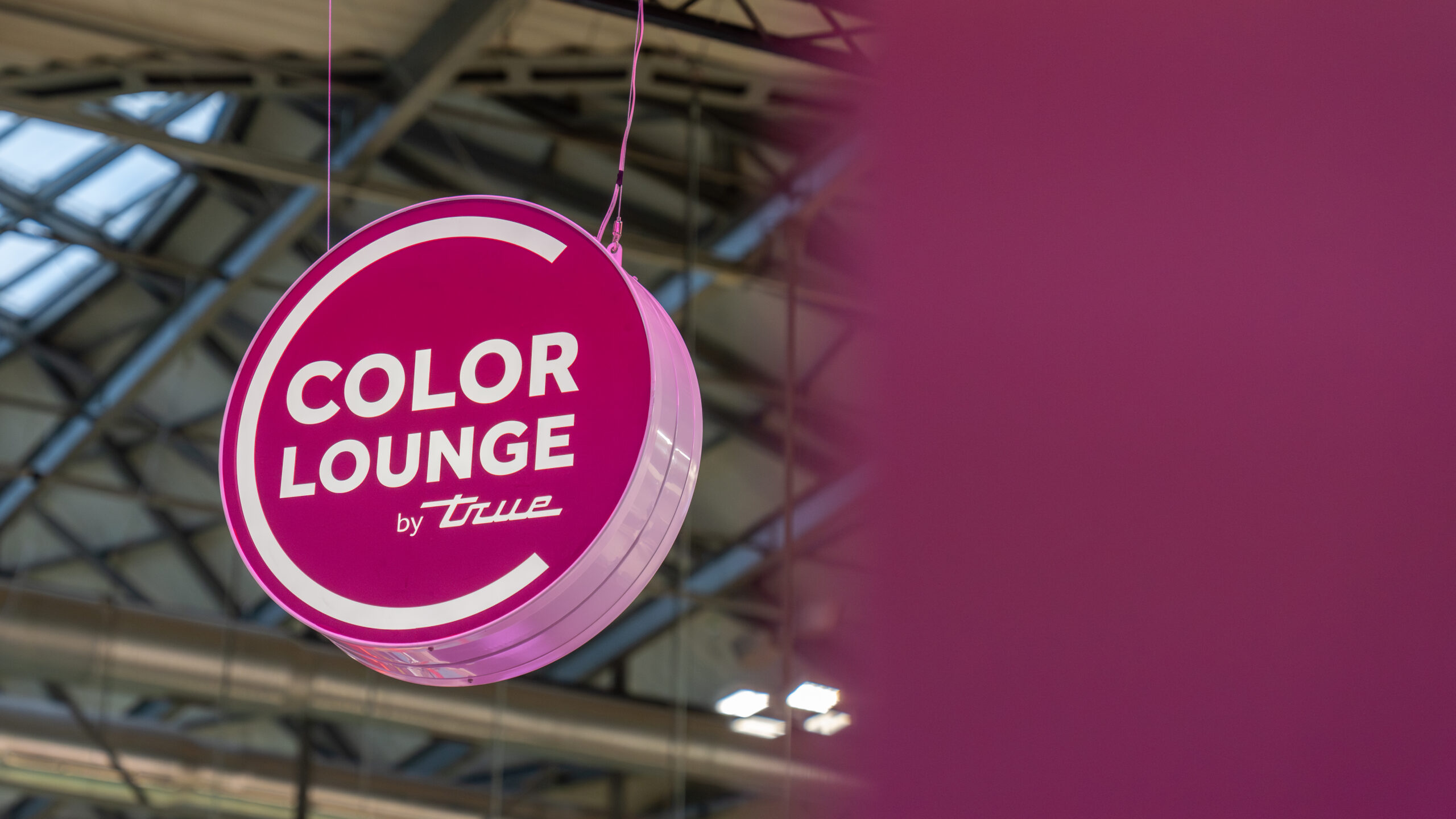 True_HostMilan23_ColorLounge-DSC00950-Enhanced-NR