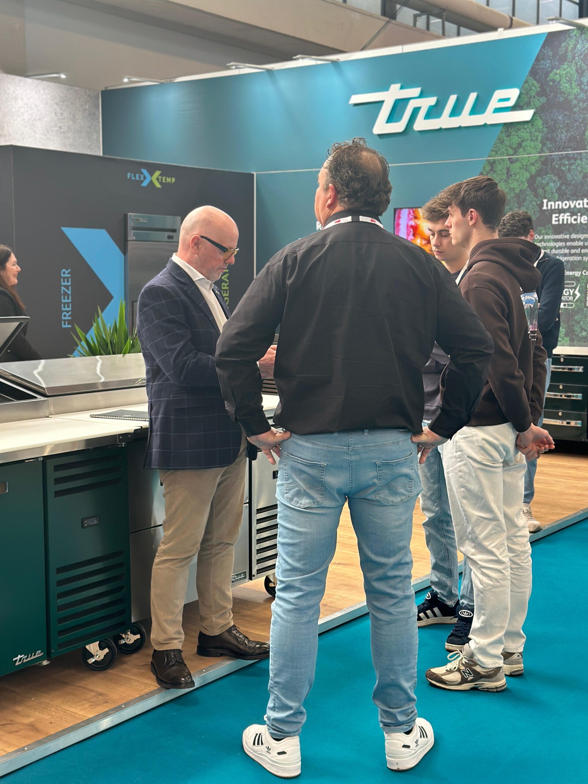 e4bab72e-796d-41b3-89c9-1bc4abb138c1